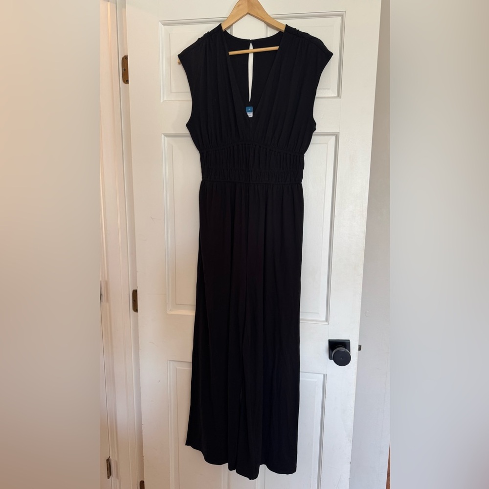 Chic Black Sleeveless Jumpsuit